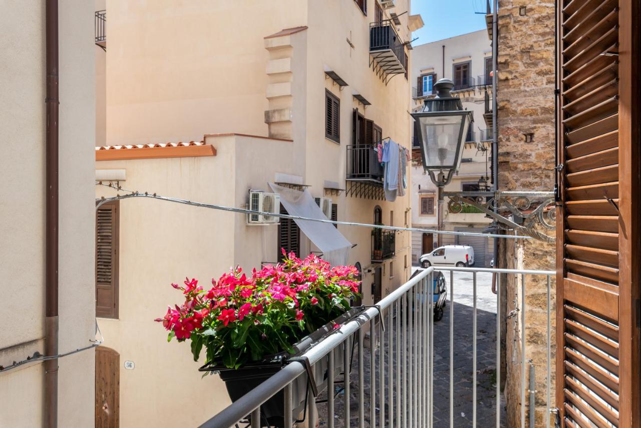 Le Porte Del Kassaro Palermo Bagian luar foto