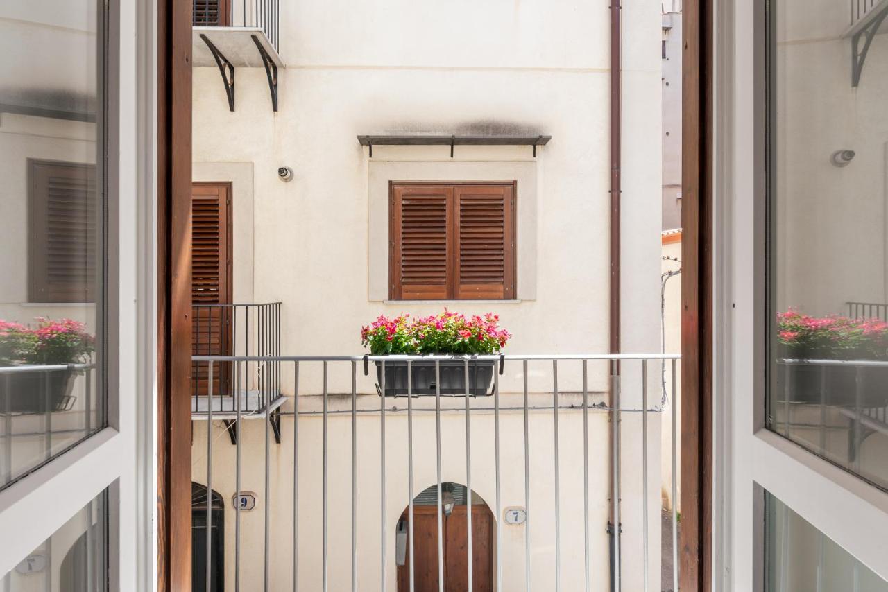 Le Porte Del Kassaro Palermo Bagian luar foto