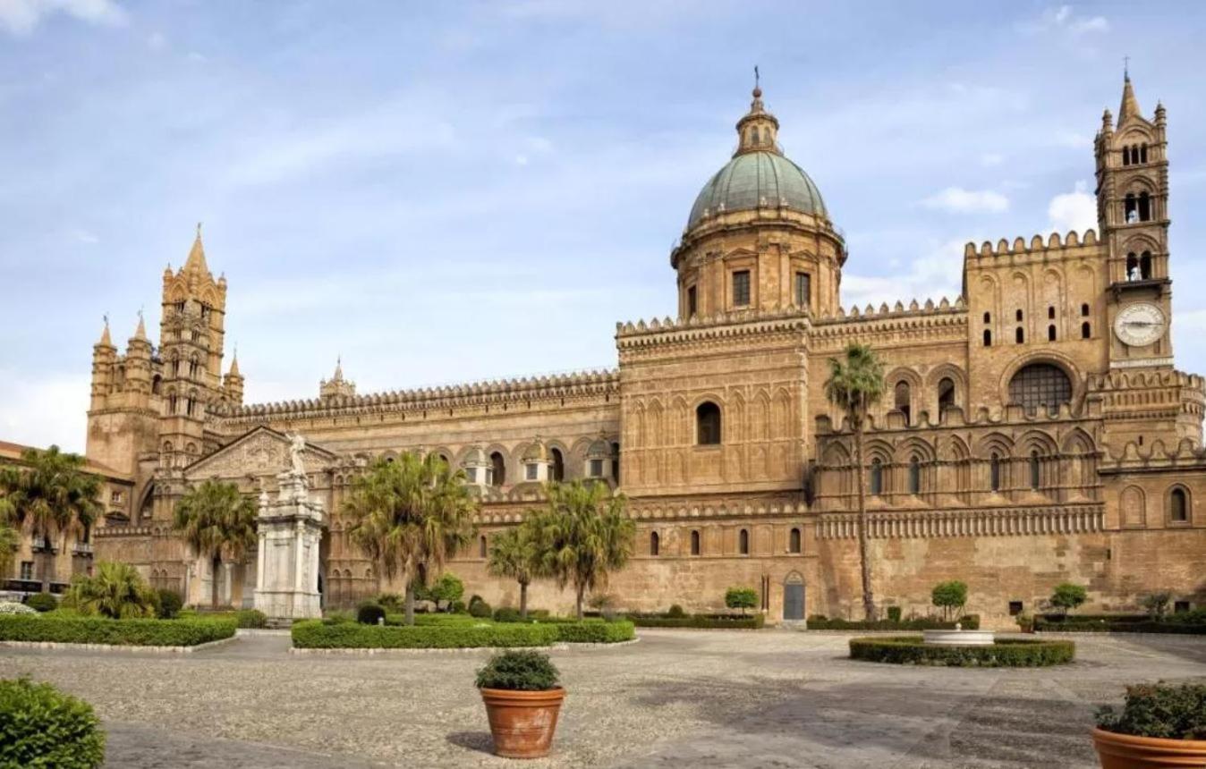 Le Porte Del Kassaro Palermo Bagian luar foto
